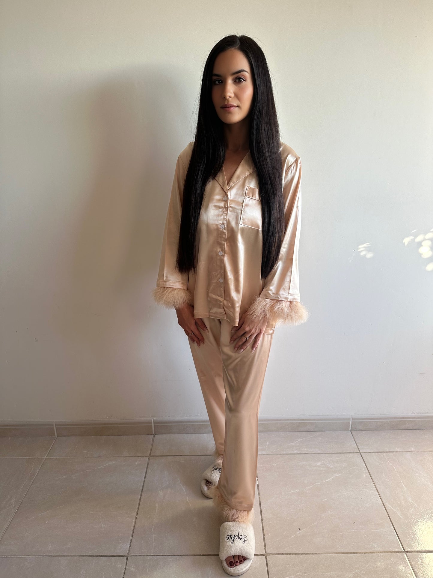 Pyjama gold plumes